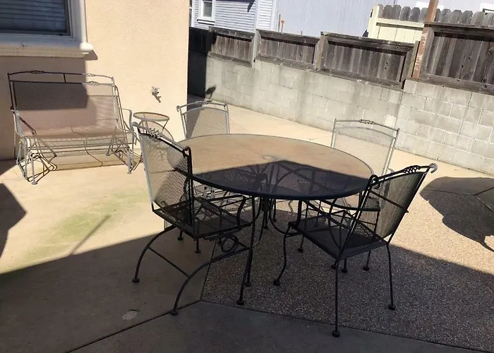 Luxury 5 Bedroom Home Near Sfo